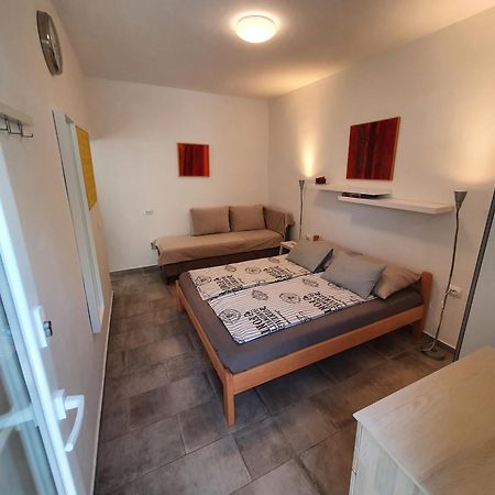 Appartamento Relax House Rosemary Draga Bašćanska Esterno foto